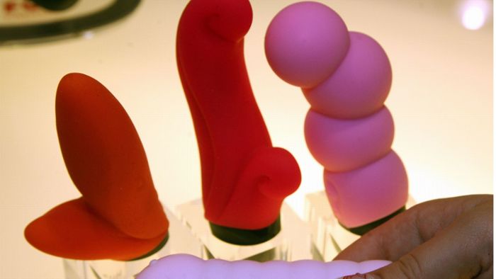 Sexspielzeuge lösen Alarm und Sperrung aus