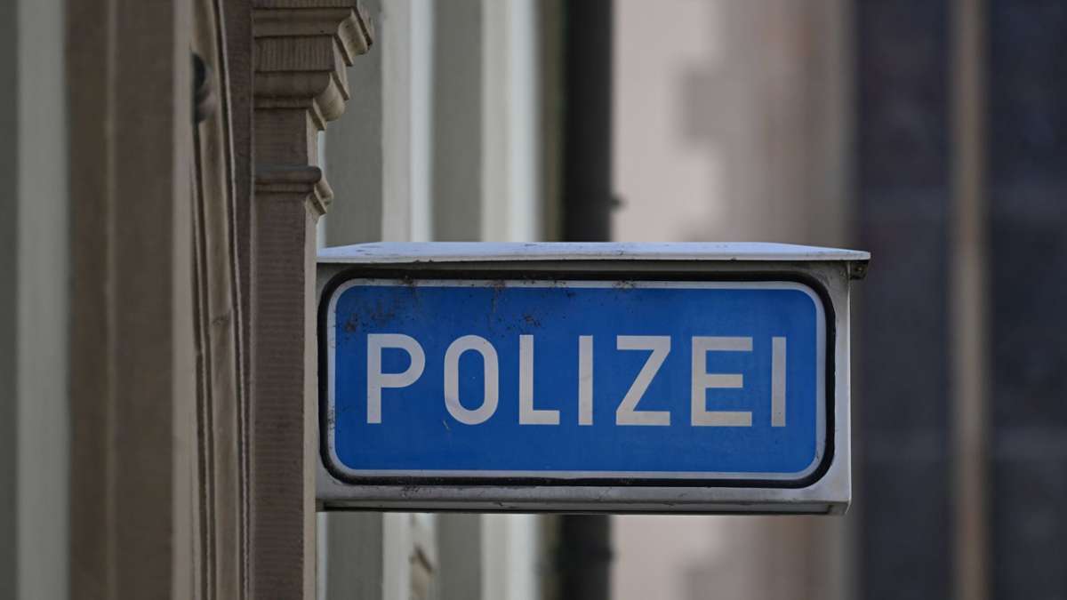 Wilde Szenen in Bad Mergentheim: Männer schlagen mit Baseballschlägern auf Auto ein – mehrere Verletzte