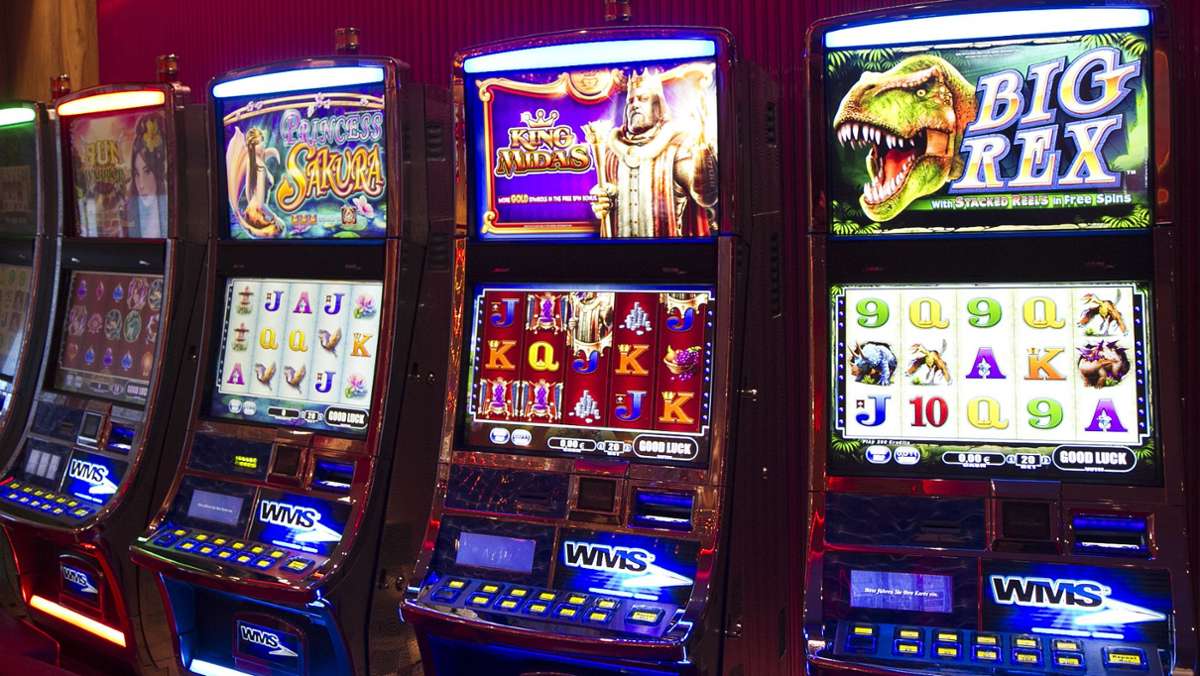 In Vaihingen an der Enz: Unbekannter erbeutet mehrere tausend Euro aus Spielautomaten