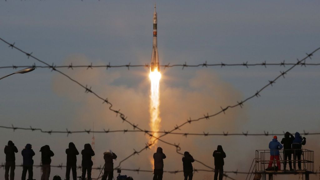 Zwei Monate nach missglücktem Start: Drei Raumfahrer zur ISS gestartet