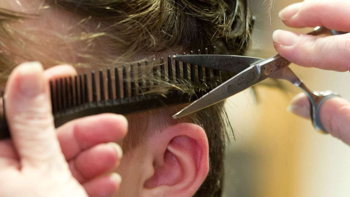 Friseure in der Coronapandemie: Salons im Land auf Wochen hin ausgebucht