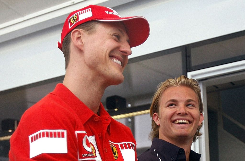 Michael Schumacher (links) ist Formel-1-Rekordmeister. Der mittlerweile 48-Jährige besitzt etwa eine Milliarde US-Dollar und liegt damit auf Platz fünf.