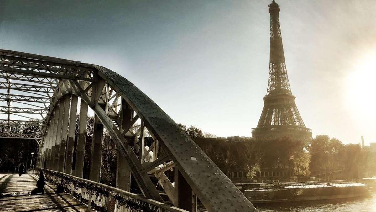 Versteigerung in Paris: Ein Stück Eiffelturm für zu Hause