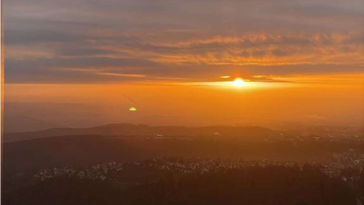 Stuttgarter Fernsehturm feiert Geburtstag: Mit diesem Sonnenaufgang wurden Frühaufsteher belohnt