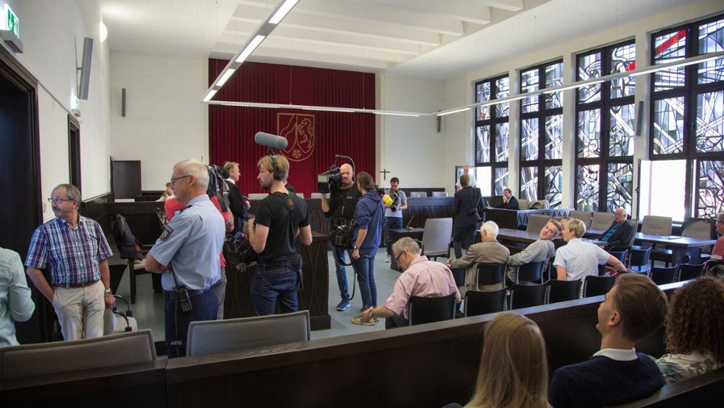 Mordprozess um Horrorhaus von Höxter: Staatsanwaltschaft fordert lebenslange Haftstrafen