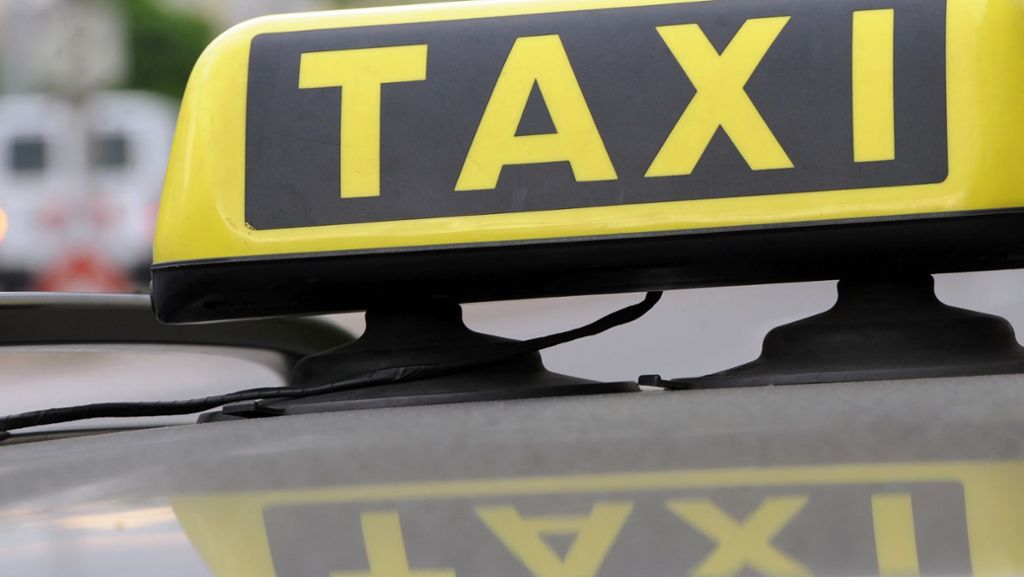 Schnellladestationen in Stuttgart: Taxifahrer nicht begeistert von Ladestationen für E-Taxis