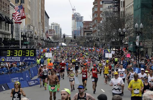 Adidas gratuliert Marathonläufern zum „Überleben“