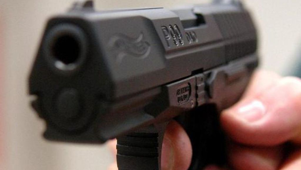 Überfall in Blaubeuren: Mann mit Pistole raubt Spielhalle aus