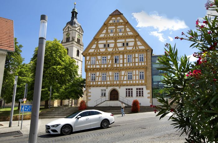 Ausflugstipp: Oberes Schloss in Neuhausen: Vom ritterlichen Domizil zum Kulturhaus