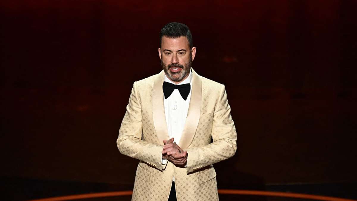 Oscars in Los Angeles: Moderator der Oscars: Jimmy Kimmel teilt gegen Ex-Präsident Trump aus