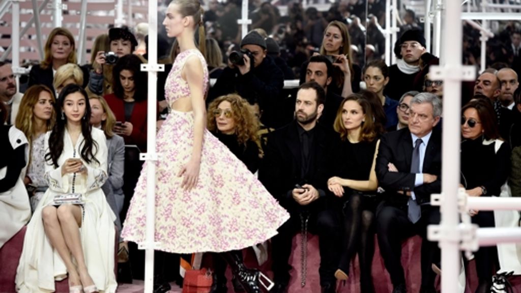 Haute Couture in Paris: Dior und Chanel feiern das Leben