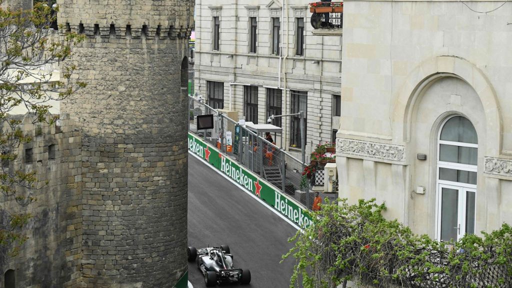Formel 1 in Baku: Lewis Hamilton mit dramatischem Sieg