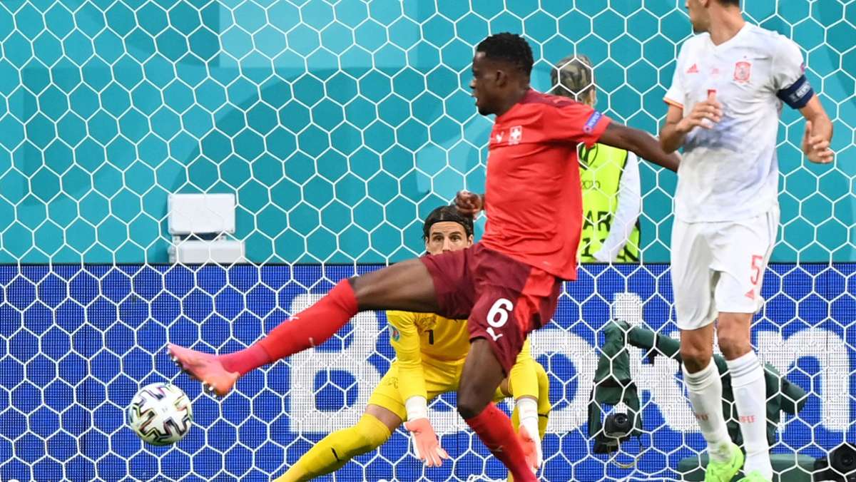 Schweiz gegen Spanien bei der EM 2021: Wieder Eigentor! Denis Zakaria führt kuriose Serie fort