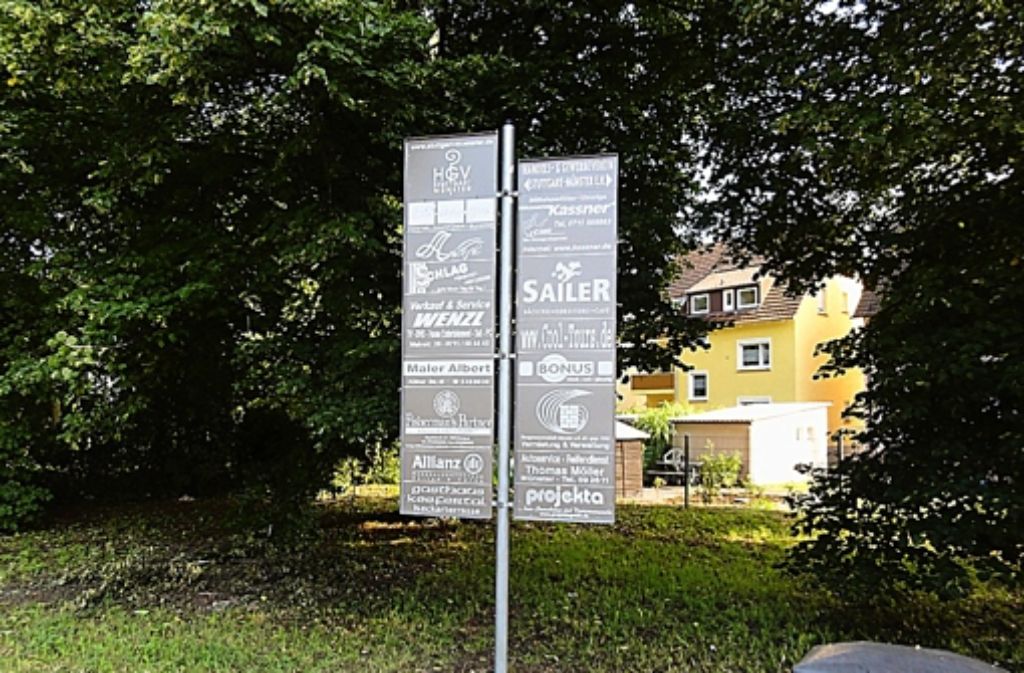 Der Handels- und Gewerbeverein wirbt in Münster mit einem gemeinsamen Schild für verschiedene örtliche Gewerbetreibende. Foto: privat