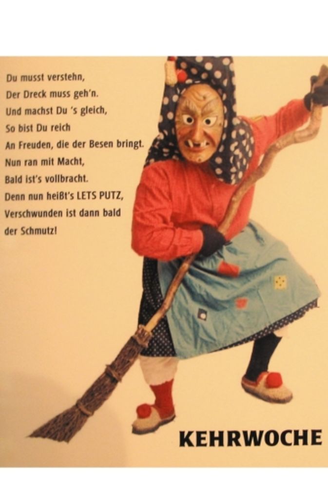 Martina Rommels Schild wird von einem Gedicht begleitet.