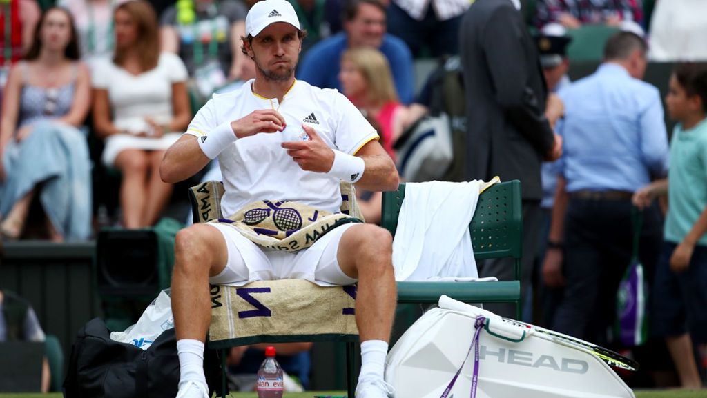 Tennis in Wimbledon: Mischa Zverev unterliegt Roger Federer