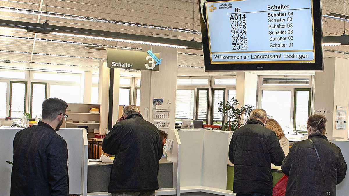 Verwaltung des Landkreises  Esslingen: Weitere Ämter ziehen um