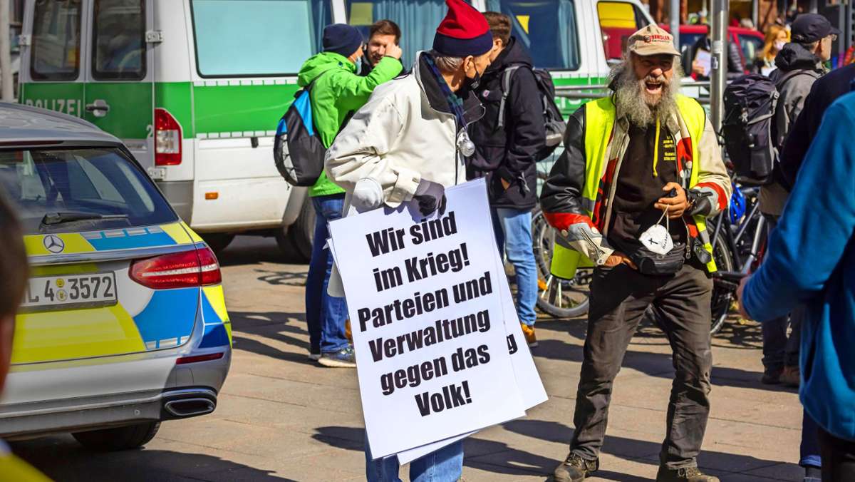 Querdenker in der Region Stuttgart: Wie gewaltbereit sind Corona-Leugner?