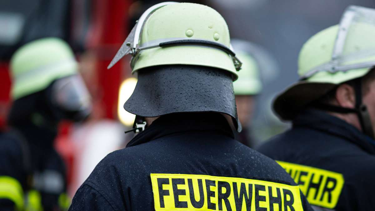 Feuer in Esslingen: Brennender Kleidersack in Berliner Straße