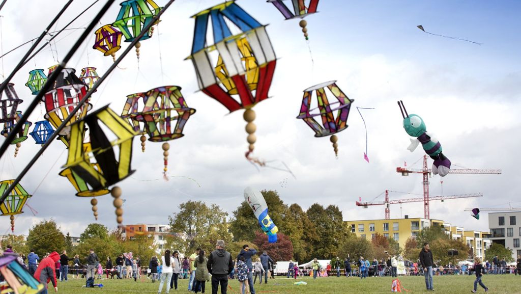 Drachenfest  in Ostfildern: Scharnhauser Park erlebt wahre Dracheninvasion