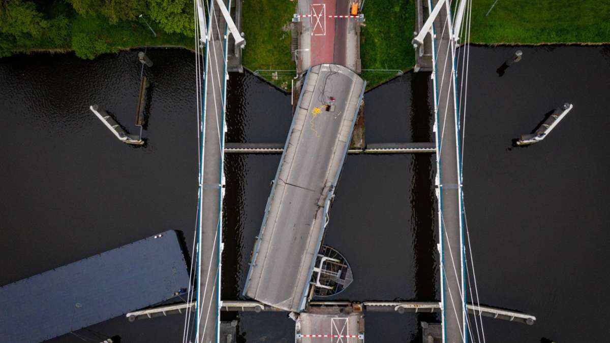 Festnahme in den Niederlanden: Tanker „Bodensee“ unter deutscher Flagge rammt Brücke