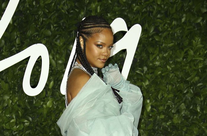Rihanna gewinnt ihren ersten Mode-Preis