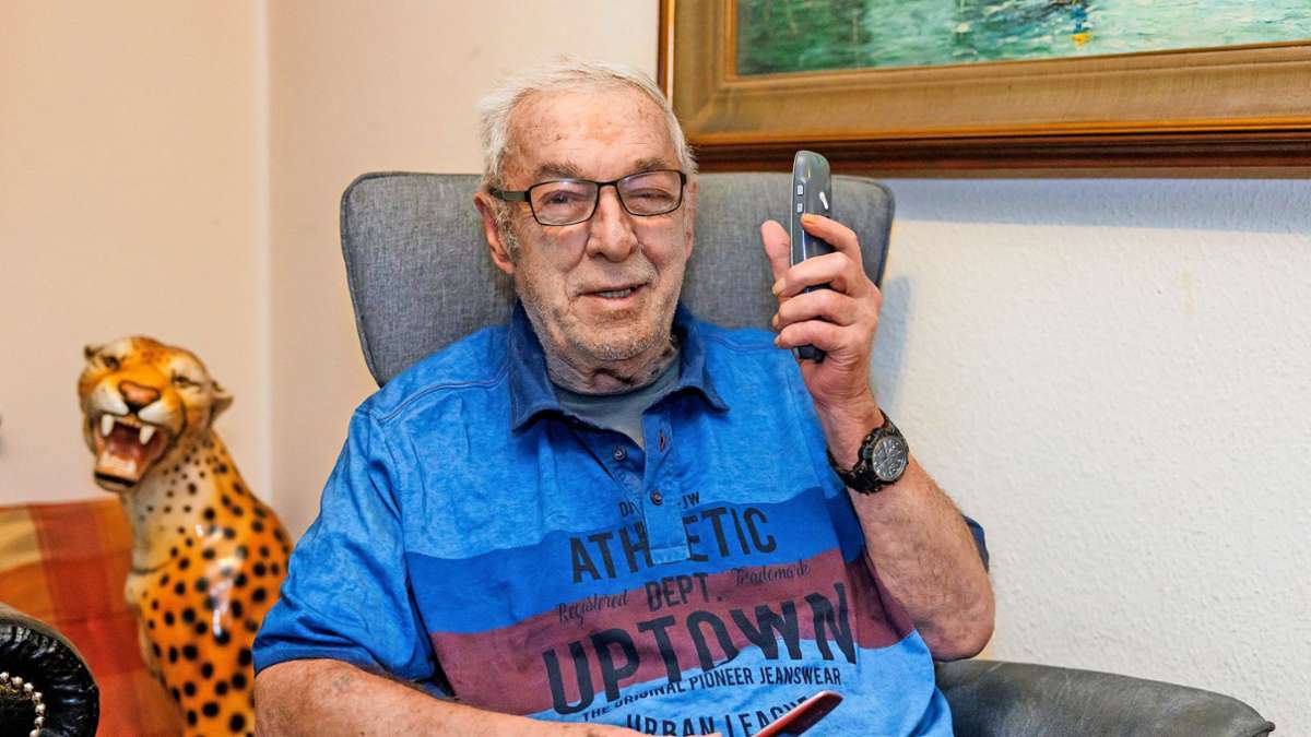 77-jähriger Henry Füge  aus Böblingen: Dieser Mann hat falsche Polizisten aufs Glatteis geführt