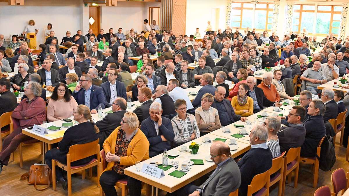 Kreisbauerntag in Möglingen: Landwirte fühlen sich  von allen Seiten in die Zange genommen