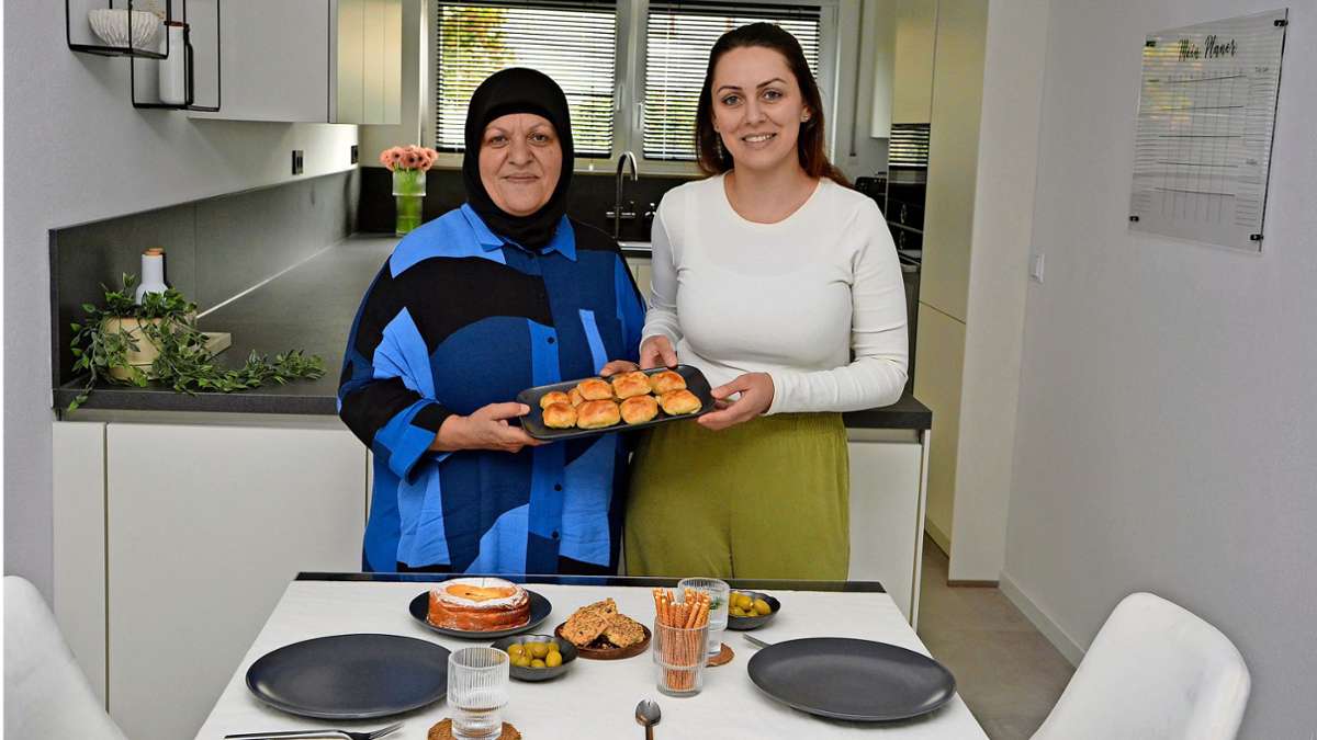 Made in   Altbach: Mutter und Tochter mit türkischen Gerichten auf Instagram