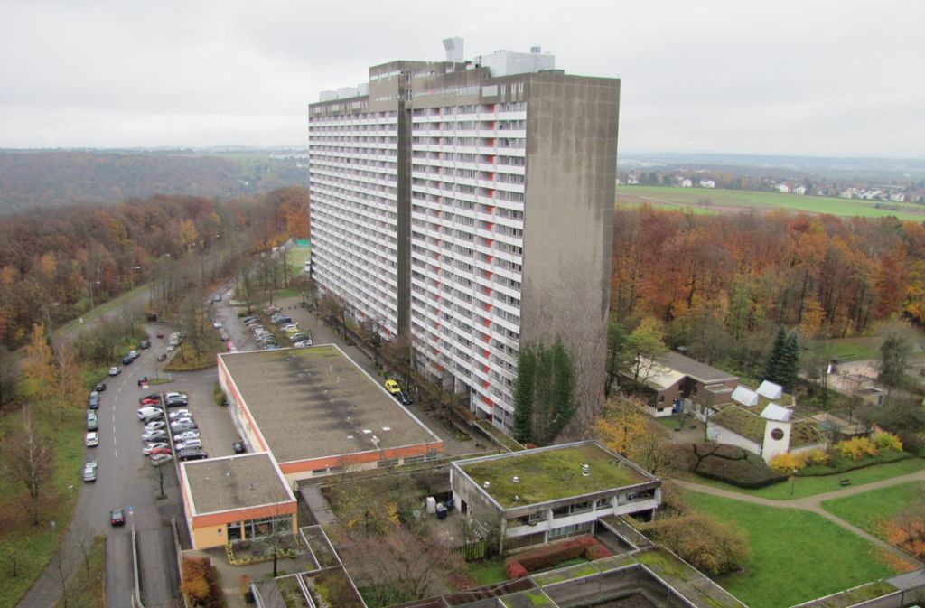 Auf den Namen Hannibal hört die Wohnsiedlung, die den Stadtteil Asemwald bildet. Sie wurde 1972 fertiggestellt, misst bis zu 67,4 Meter und beherbergt etwa 1800 Menschen.
