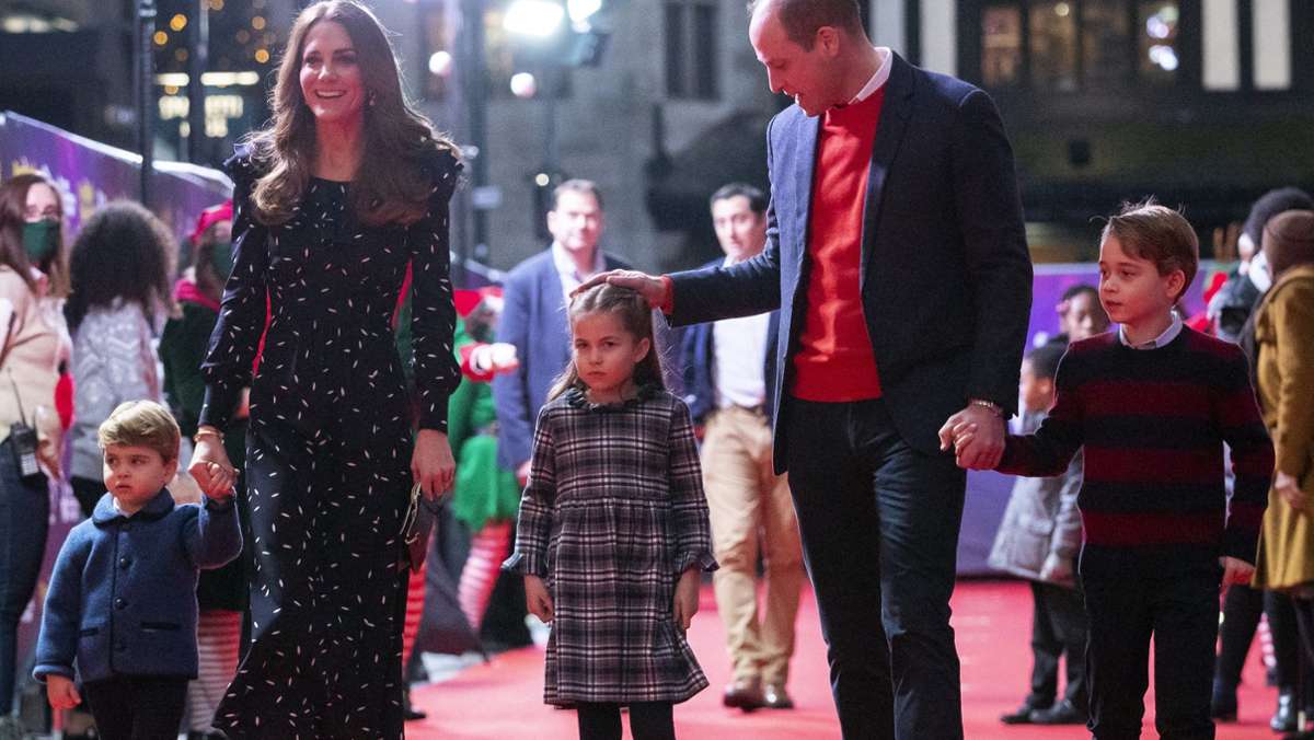 Erstmals mit Kindern auf rotem Teppich: Herzogin Kate und Prinz William mit Familie bei Weihnachtsshow