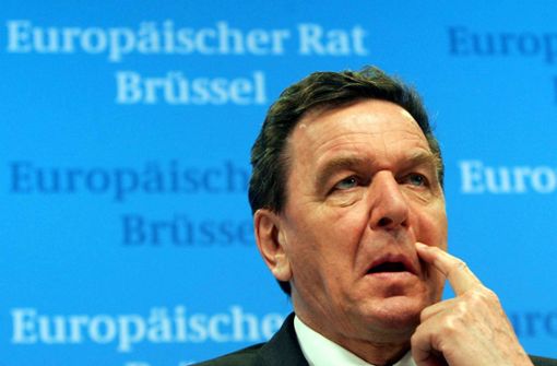 Schröder steht wegen seiner Russland-Kontakte, seiner Nähe zum russischen Präsidenten Wladimir Putin und seiner Posten bei russischen Staatskonzernen massiv in der Kritik. Foto: dpa/Olivier Hoslet
