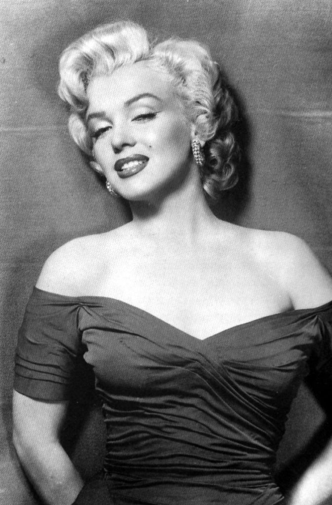 Marilyn Monroe posiert für ein Foto (undatiertes Archivfoto).