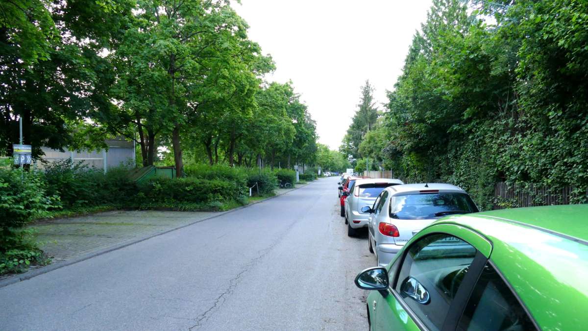  Die Parkgebühren an der Uni Hohenheim haben Auswirkungen auf die umliegenden Wohngebiete. Die Bezirksvorsteherin Andrea Lindel erläutert, welche Sicht sie auf die Debatte hat. 
