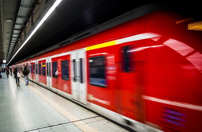 13-Jährige wird in S-Bahn belästigt