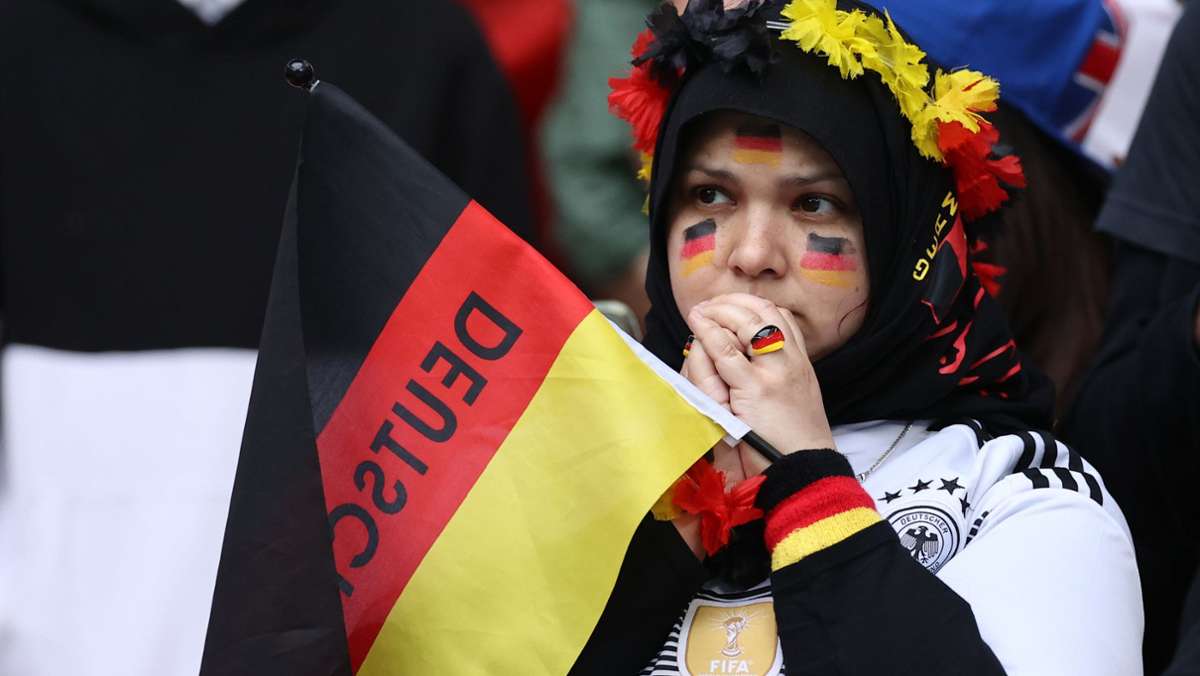 Deutsche EM-Pleite gegen England: Brite startet Spendenkampagne für weinendes deutsches Fußball-Mädchen