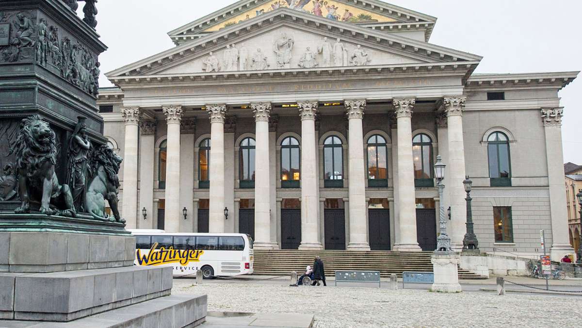  Seit Monaten sind Theater und Opernhäuser geschlossen. Musiker sehen die Kunstfreiheit verletzt. Der Bayerische Verwaltungsgerichtshof sieht das anders. 