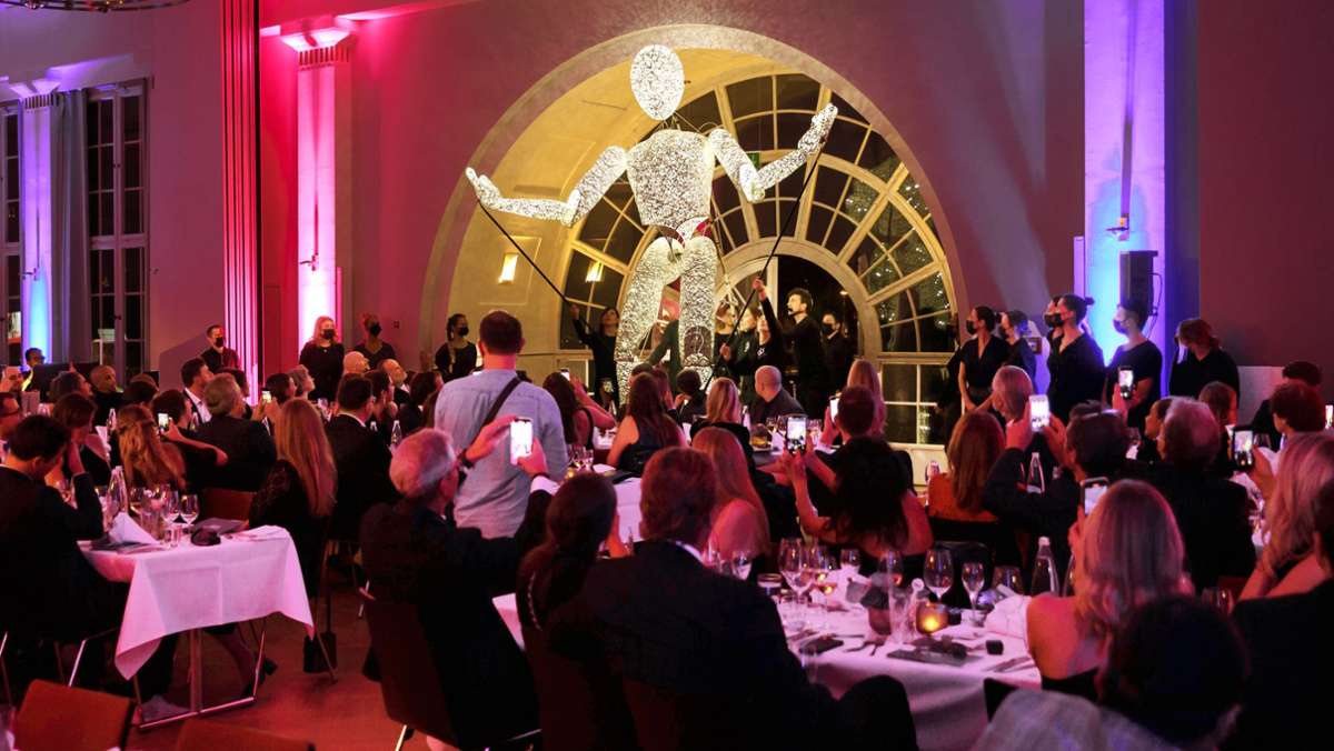Rekorderlös für Stuttgart helps (Stelp): Eine Gala der Extreme zwischen    Spaß und Schmerz