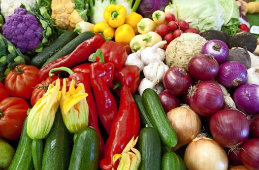 Die Nachfrage nach regionalen Obst- und Gemüse-Angeboten ist in der Corona-Pandemie zwar gestiegen - trotzdem ist der Marktanteil insgesamt gering Foto: dpa/Peter Kneffel