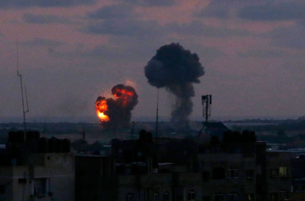 Israelische Kampfflugzeuge griffen Stützpunkte und Stellungen der Hamas an. Foto: AFP