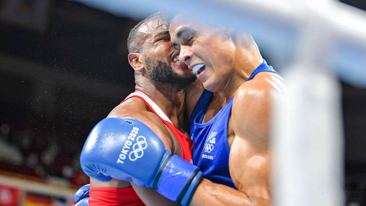  Schwergewichtsboxer Youness Baalla hat bei den Olympischen Spielen für einen weiteren Eklat gesorgt. Der Marokkaner versuchte, seinen Gegner zu beißen. 