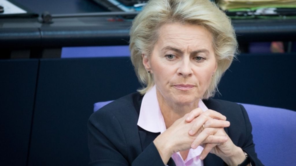 Ministerin Ursula von der Leyen: Plagiatsjägern stößt Doktorarbeit auf