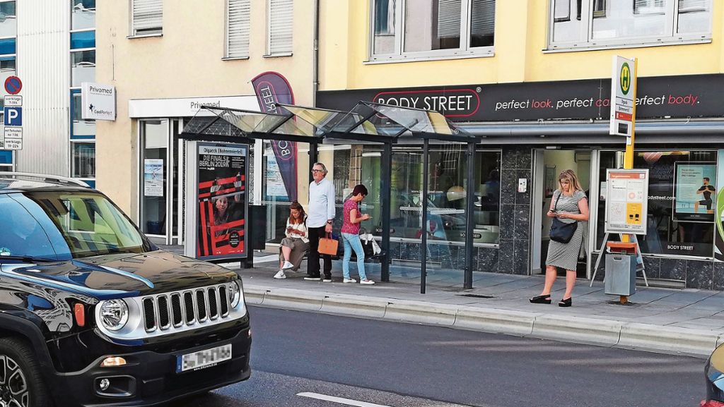 Stadtklima in S-Mitte: Weniger schwitzen beim Warten auf den Bus