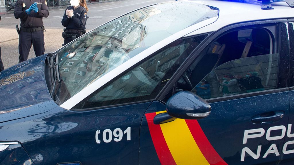 Coronavirus in Spanien: Politiker verletzt Ausgehsperre und beißt Polizisten – Rücktritt