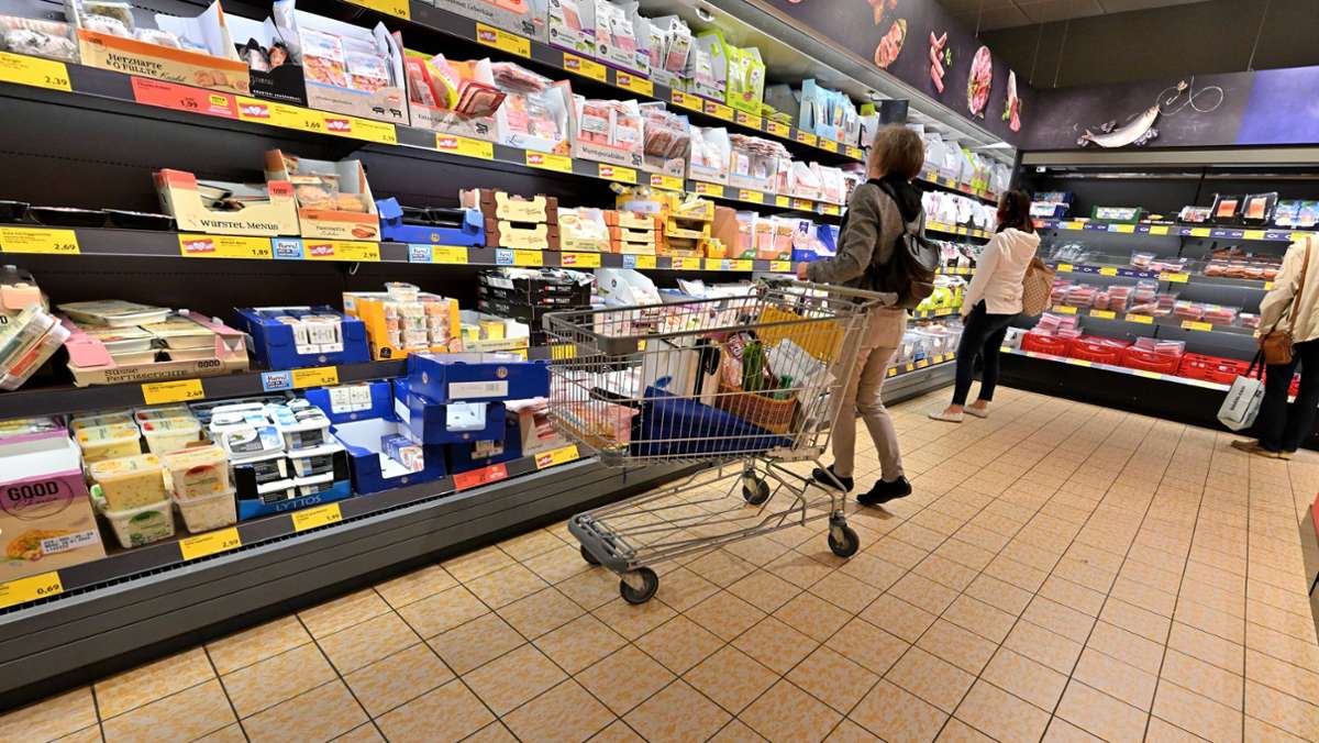 Inflation in Deutschland: Einzelhandel beklagt niedrige Umsätze