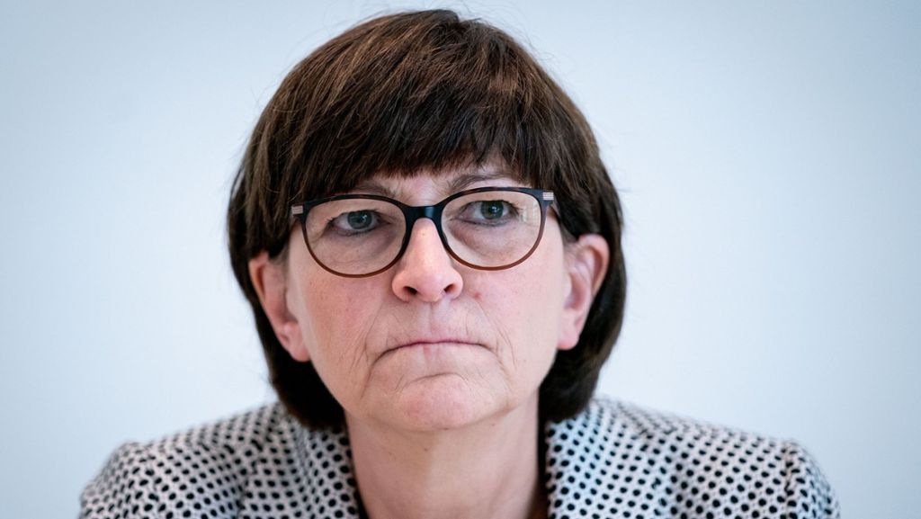 Baden-Württembergin Saskia Esken noch im Rennen: Die Stichwahl entscheidet über den Kurs der SPD