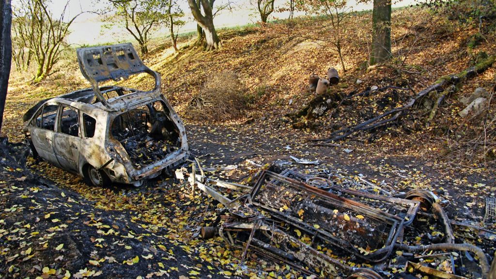 Prozess um Wohnwagenbrand in Marbach: Urteil: Mann legte Brand im Wohnwagen vorsätzlich