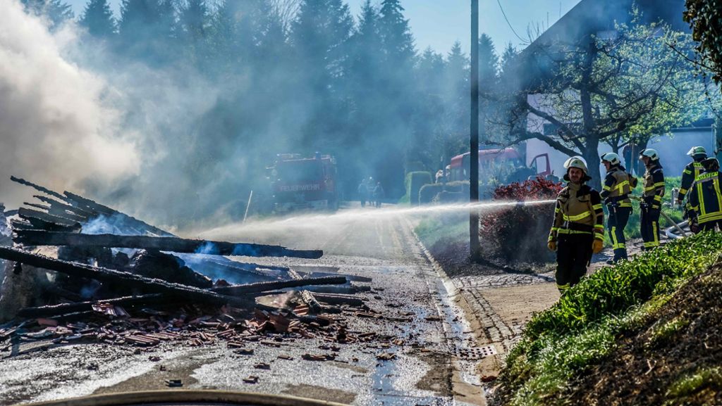 Killenhof bei Kaisersbach: Scheune brennt nieder
