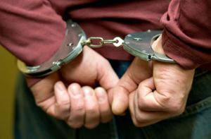 Polizei nimmt vier mutmaßliche Drogendealer fest