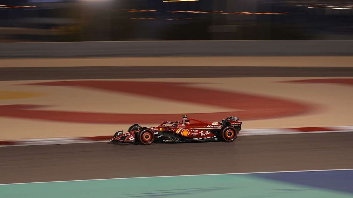 Formel 1: Sainz-Bestzeit vor Auftakt-Qualifikation in Bahrain